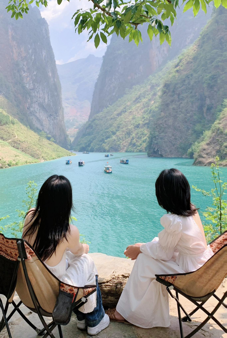 Hai cô nàng 9X khám phá ‘mùa xanh’ ở Hà Giang - 15