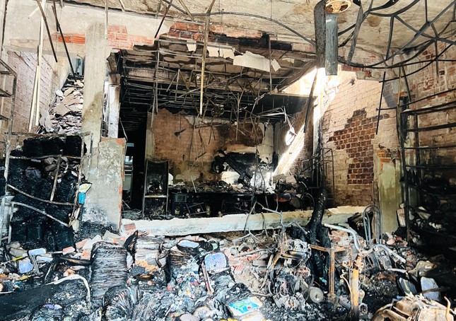 Hỏa hoạn 2 người tử vong: Ám ảnh tiếng kêu cứu trong ngôi nhà bị cháy - 4
