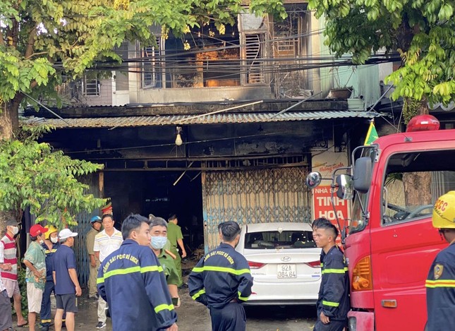 Hỏa hoạn 2 người tử vong: Ám ảnh tiếng kêu cứu trong ngôi nhà bị cháy - 8