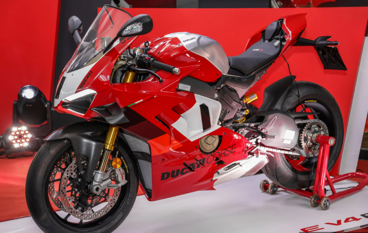 2023 Ducati Panigale V4R về Đông Nam Á, giá hơn 2,3 tỷ đồng - 1