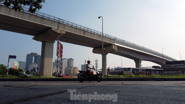 Theo đó, điều chỉnh thời gian thực hiện dự án Tuyến đường sắt đô thị số 3, đoạn Nhổn - ga Hà Nội từ năm 2009 - 2027.