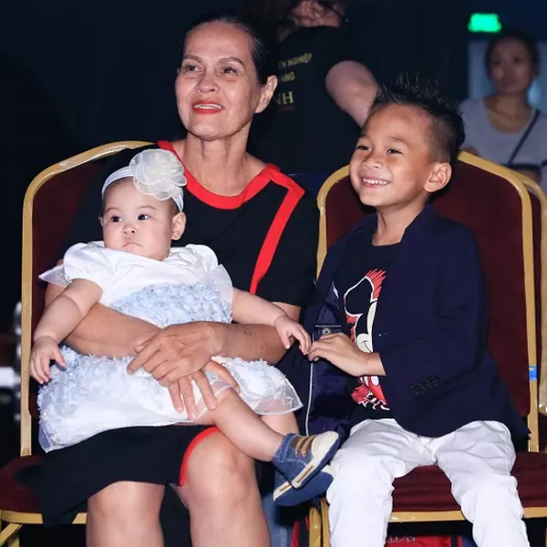 Mẹ ruột ít người biết của 'búp bê' Thanh Thảo: Tri kỷ dõi theo những cuộc tình của con gái - 2