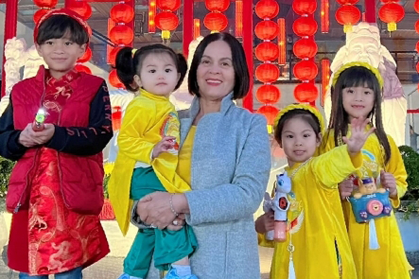 Mẹ ruột ít người biết của 'búp bê' Thanh Thảo: Tri kỷ dõi theo những cuộc tình của con gái - 7