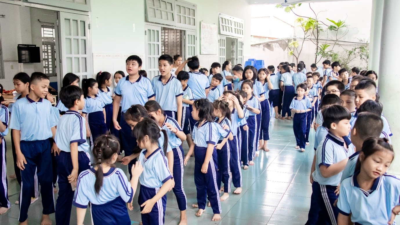 Hyundai Ngọc An trao tặng thiết bị giáo dục cho hơn 200 em nhỏ tại Trường tình thương Ái Linh - 2