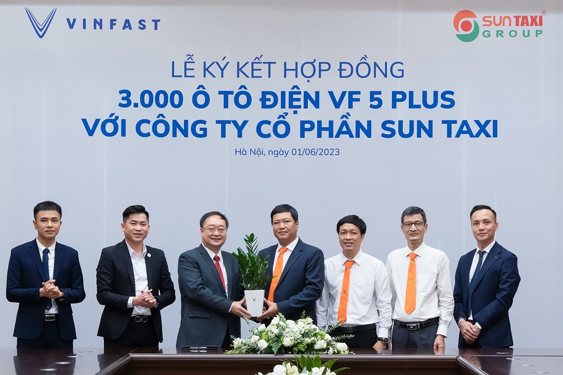 Sun Taxi mua 3.000 xe điện VinFast VF 5 Plus, thúc đẩy mạnh mẽ cuộc cách mạng giao thông xanh tại Việt Nam - 4