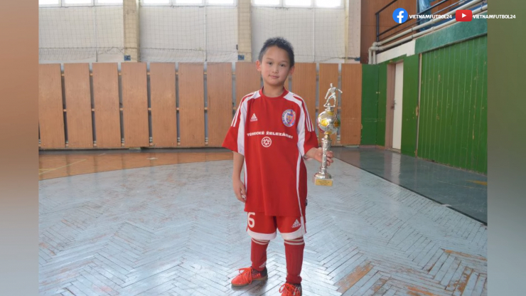 Chuyện về An Khánh, cầu thủ Việt kiều được HLV Troussier tìm thấy trên...Facebook - 3