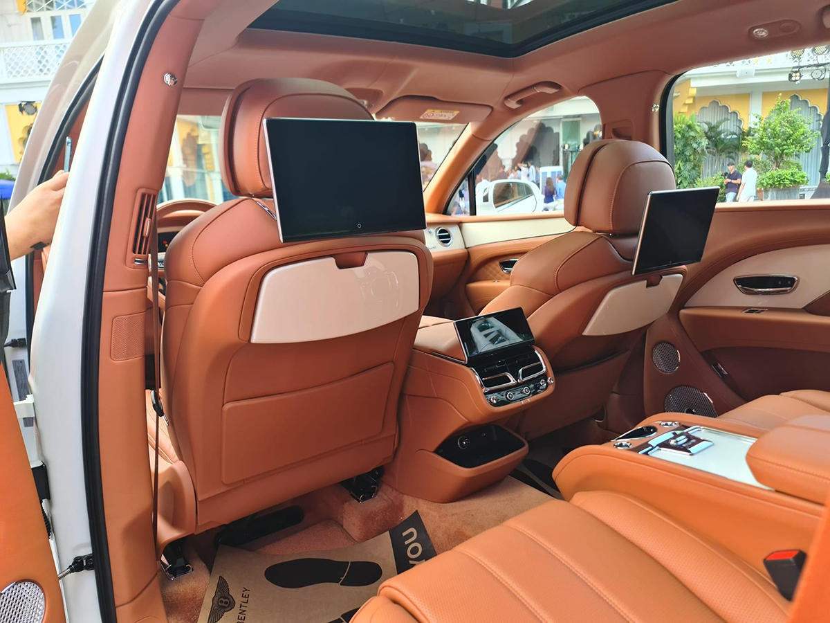 Bentley Bentayga phiên bản trục cơ sở kéo dài ra mắt khách hàng Việt, giá bán từ 21 tỷ đồng - 9