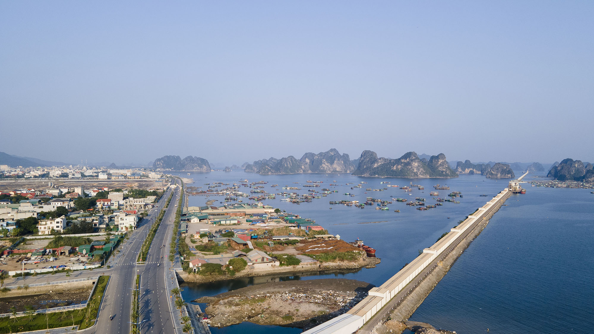 Một vòng cung đường bao biển đẹp bậc nhất Việt Nam chạy qua 2 thành phố - 3