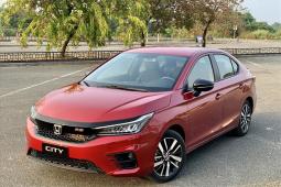 Giá xe Honda City niêm yết và lăn bánh tháng 6/2023