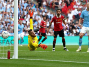 Bóng đá - MU thua chung kết FA Cup, “Găng tay Vàng” De Gea bị chê đáng bị loại