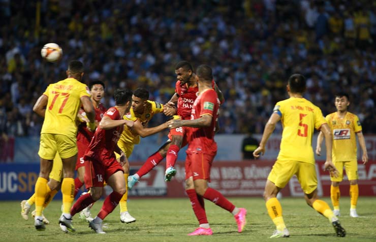 Trực tiếp bóng đá Thanh Hóa - Công An Hà Nội: Suýt có bàn thắng thứ 5 (V-League) (Hết giờ) - 7