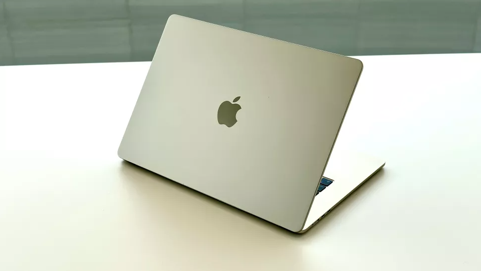 MacBook Air 15 inch M2.