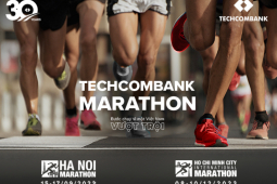 Giải Marathon Techcombank tại Hà Nội và TP.HCM thu hút nhiều người tham gia