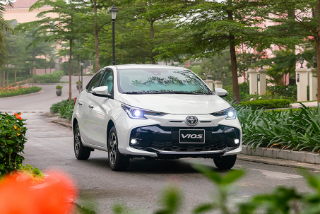 Giá xe Toyota Vios niêm yết và lăn bánh tháng 6/2023