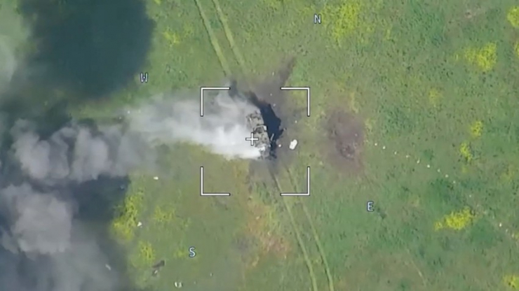 Hình ảnh xe quân sự Ukraine bị Nga phá hủy trong đợt tấn công ngày 4-6. Ảnh: RT