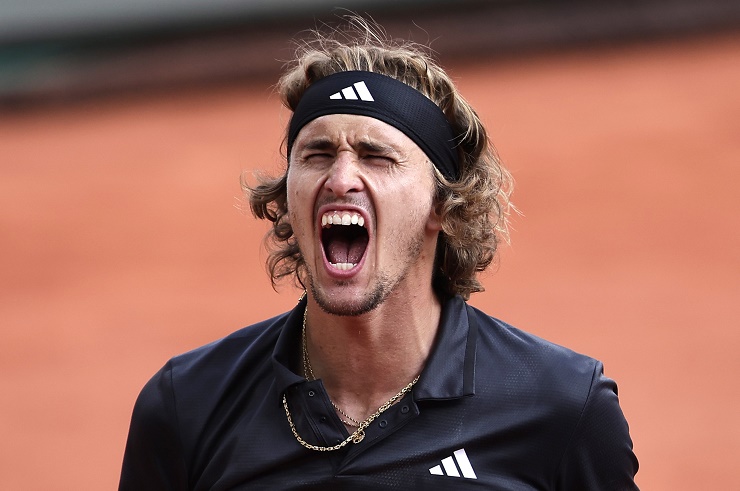 Zverev ăn mừng sau khi đánh bại&nbsp;Etcheverry