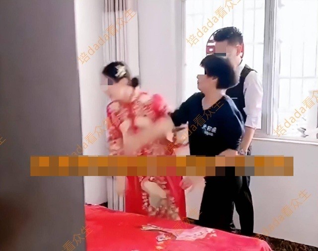 Vừa cưới xong, cô dâu thú nhận không thể sinh con, bị mẹ chồng quát: &#34;Gà mái không biết đẻ trứng mà đòi 660 triệu?&#34; - 2