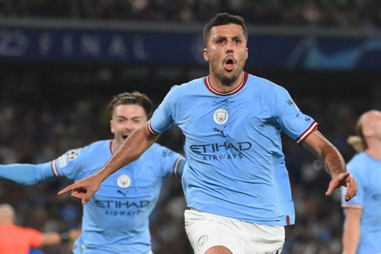 Rodri được UEFA trao danh hiệu "Cầu thủ xuất sắc nhất" ở trận chung kết Champions League năm nay