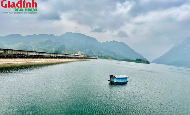 Lòng hồ thủy điện Tuyên Quang - Điểm check in lý tưởng của du khách khi ghé thăm Na Hang