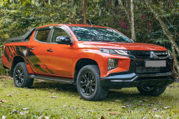 Giá xe Mitsubishi Triton lăn bánh tháng 6/2023, ưu đãi 50% LPTB