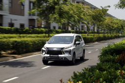 Giá xe Mitsubishi Xpander niêm yết và lăn bánh tháng 6/2023