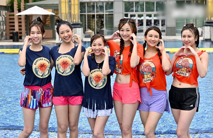 Summer Splash Macau là&nbsp;gameshow truyền hình mới của đài TVB Hong Kong (Trung Quốc) được dẫn dắt bởi Bob Lâm và&nbsp;King Kong Lee.&nbsp;
