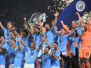 Bóng đá - Man City &quot;bơi trong tiền&quot; sau cú ăn 3, huyền thoại MU tự hào sánh ngang đội của Pep