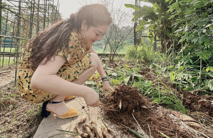 Sau cuộc hôn nhân đầu&nbsp;tan vỡ, người đẹp hạnh phúc bên người chồng thứ 2 kín tiếng đời tư.
