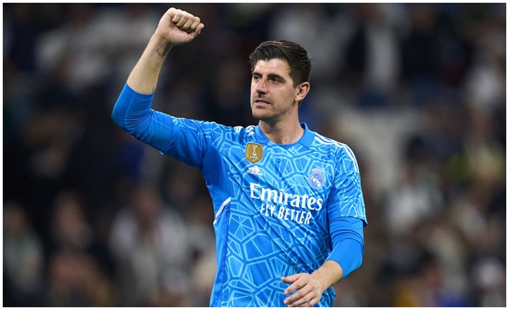 Thibaut Courtois là thủ thành có ngoại hình khủng với chiều cao gần 2m cùng thể lực sung mãn. 
