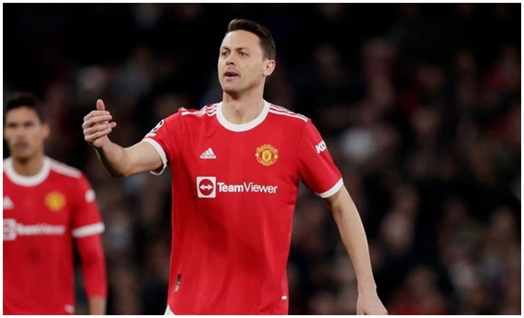 Nemanja Matić là tiền vệ người Serbia với chiều cao khủng 1m94.&nbsp;
