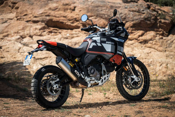 2023 Ducati DesertX RR22 ra mắt, giá hơn nửa tỷ đồng - 3