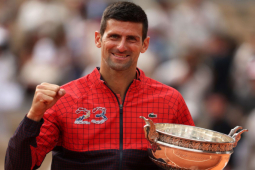 Có 23 Grand Slam vẫn bị chê kém Federer, fan Djokovic tức giận