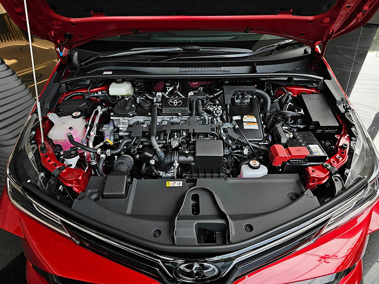 Cận cảnh Toyota Corolla Altis 2023 vừa ra mắt, giá từ 604 triệu đồng - 14