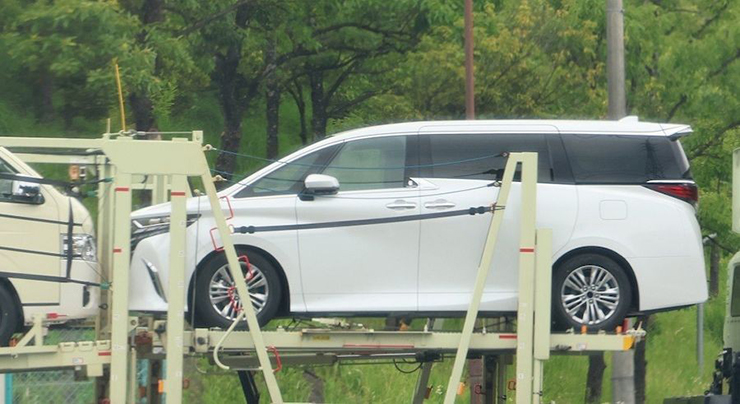 Toyota Alphard thế thế hệ mới lộ diện trước ngày ra mắt - 4