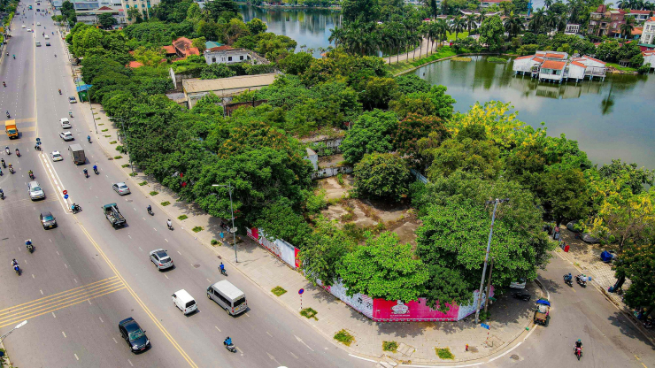 Theo đó, đây là dự án Tổ hợp công viên giải trí và phụ trợ Hello Kitty (tên thương mại là Sanrio Hello Kitty World Hanoi) rộng gần 30.000 m2 do Công ty TNHH Đầu tư và Phát triển dịch vụ vui chơi giải trí Hà Nội là chủ đầu tư.