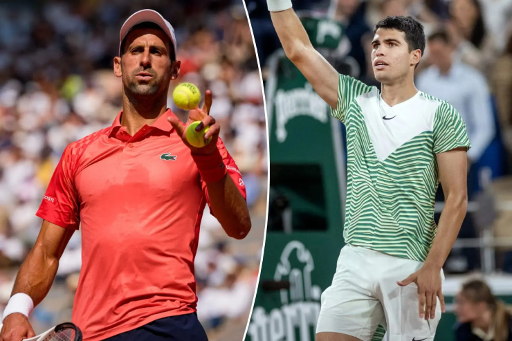 Djokovic (áo đỏ) nguy cơ bị Alcaraz (áo xanh) soán ngôi