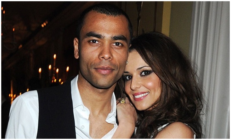 Mối tình giữa Ashley Cole và ca sĩ Cheryl một thời khiến báo chí Anh tốn nhiều giấy mực.
