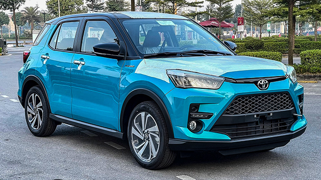 Toyota Việt Nam triệu hồi hơn 250 xe Raize để thay lỗi túi khí - 1