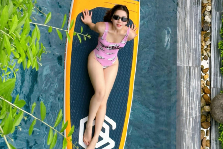 Quỳnh Kool hiếm hoi diện bikini "gây sốt" mạng xã hội
