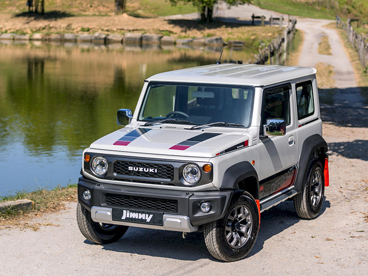 Suzuki Jimny phiên bản đặc biệt Rhino Edition chỉ 30 chiếc trên toàn cầu lộ diện - 1