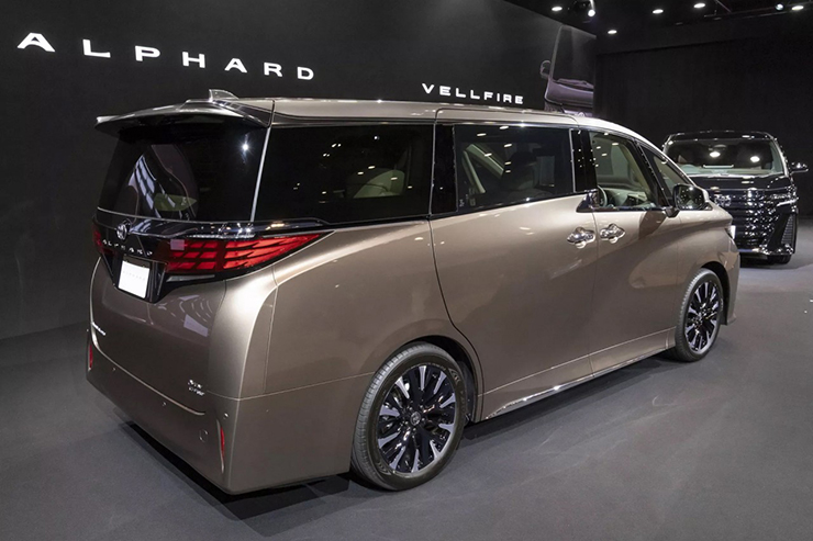 Toyota trình làng MPV Alphard thế hệ mới, giá từ 779 triệu đồng - 5