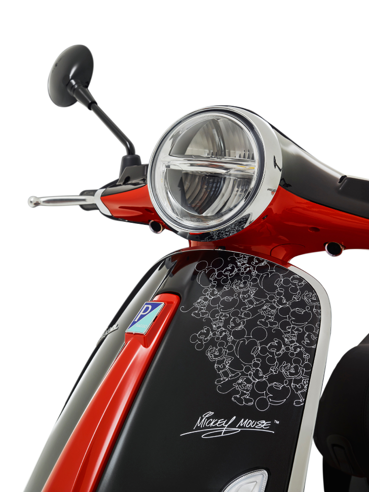 Vespa Disney Mickey Mouse ra mắt, sự kết hợp đầy bất ngờ - 5