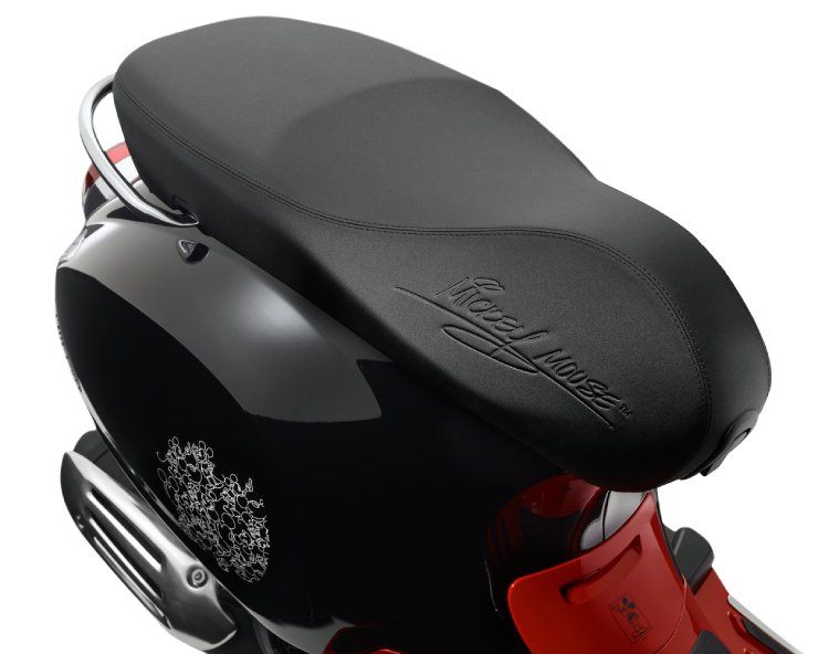 Vespa Disney Mickey Mouse ra mắt, sự kết hợp đầy bất ngờ - 4