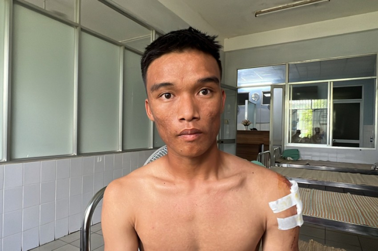 Cầu thủ Quảng Nam kể lúc xe mất lái, lật trên đèo - 1
