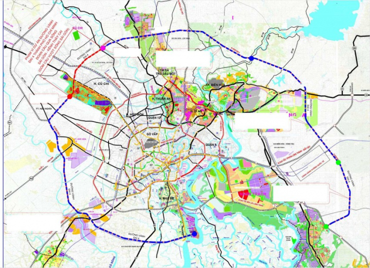 Toàn cảnh đường vành đai 4 đoạn qua TP.HCM, bao gồm cầu vượt sông Sài Gòn. Trong báo cáo nghiên cứu tiền khả thi có 3 phương án, đơn vị tư vấn dự án là Liên danh tư vấn Hưng Nghiệp đã đề xuất chọn hướng tuyến 2.