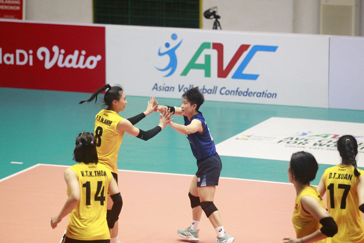 ĐT bóng chuyền nữ Việt Nam thắng Indonesia kịch tính, vô địch AVC Challenge Cup - 2