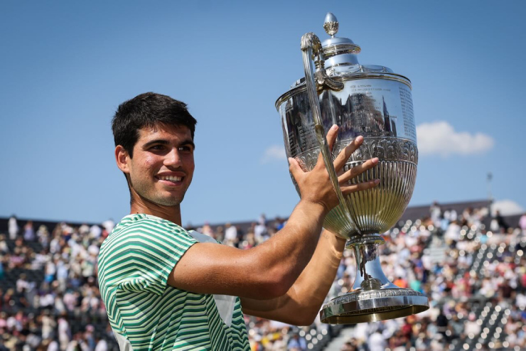 Alcaraz soán ngôi số 1 thế giới của Djokovic