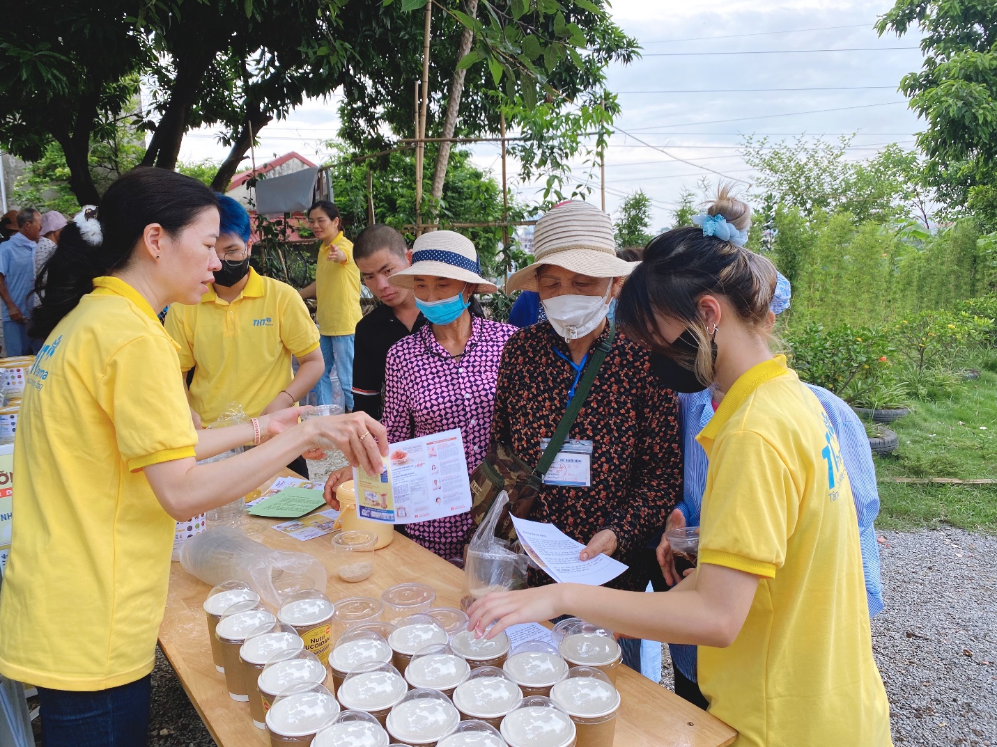 Nutri Fucoidan dành tặng 150 suất quà hàng tuần cho bệnh nhân K Tân Triều - 7