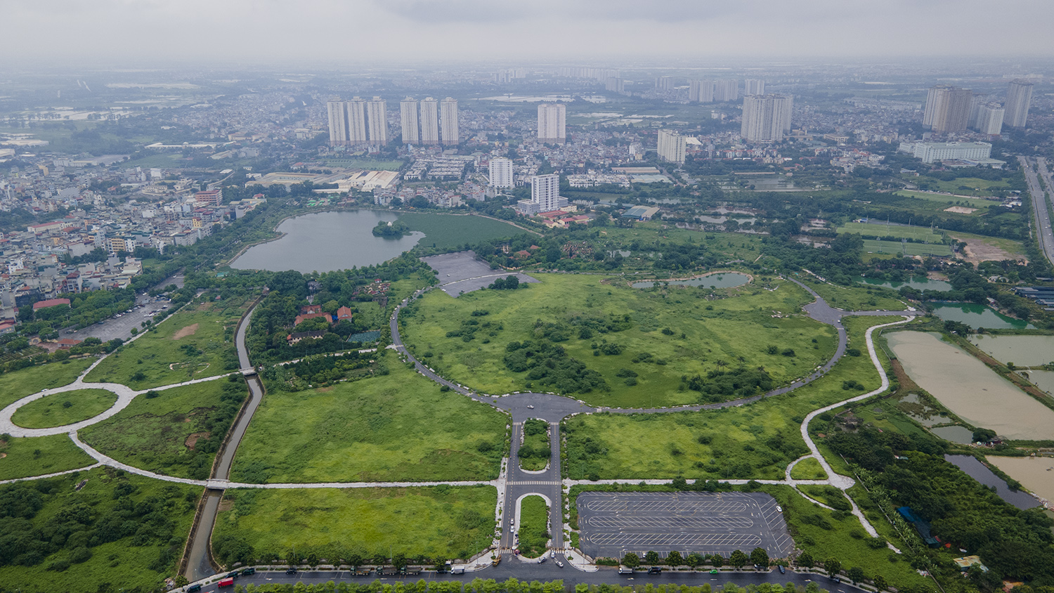 Hình ảnh ngổn ngang tại dự án công viên Chu Văn An - “lá phổ xanh” ở Tây Nam Hà Nội - 1