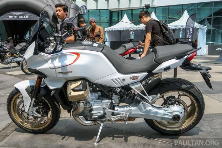 2023 Moto Guzzi V100 Mandello trình làng với tính năng "độc nhất vô nhị" trên thế giới - 7